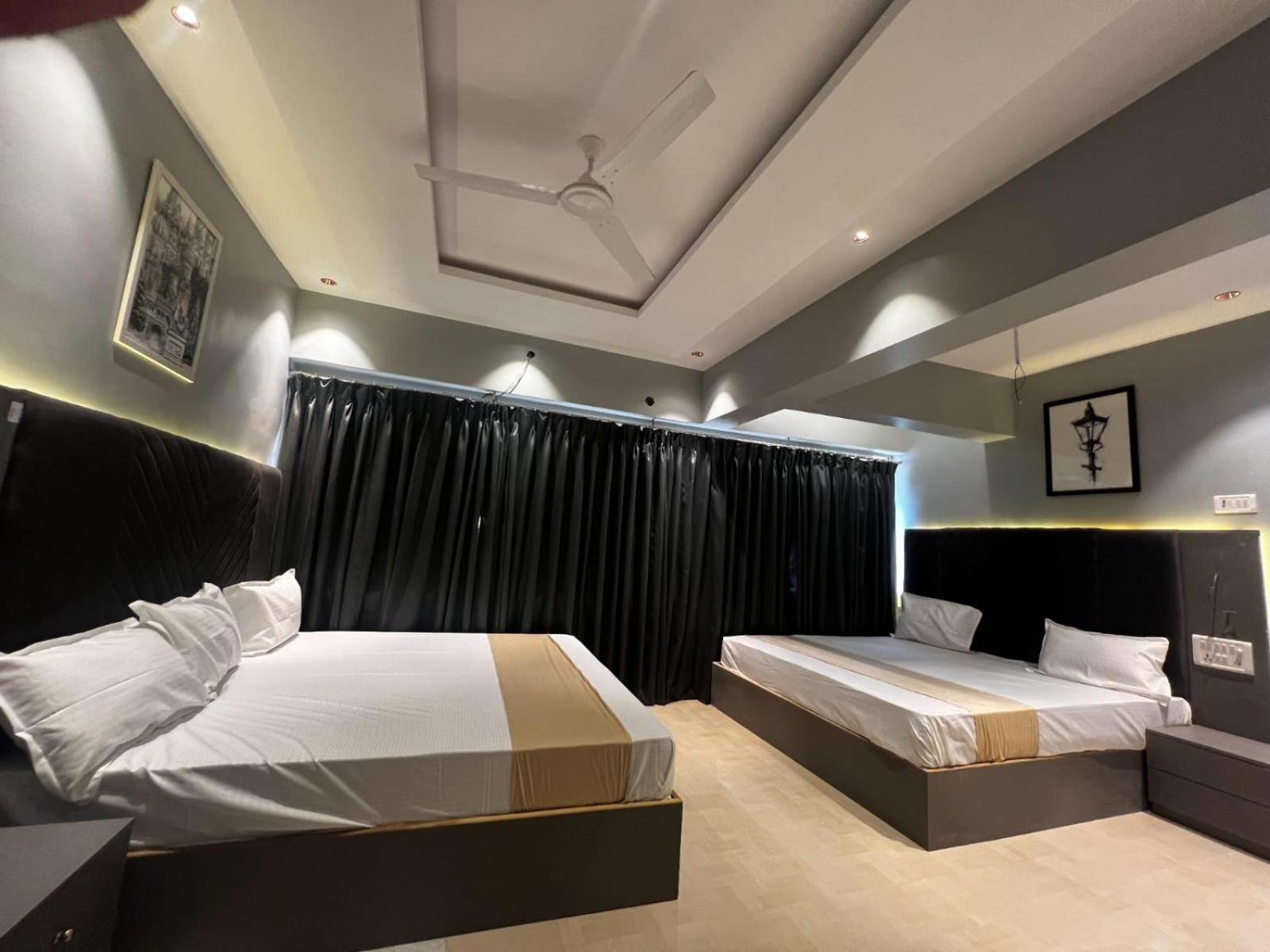 Dhanvantari Luxury Hotel Near Kokilaben Dhirubhai Ambani Hospital Mumbai, Mumbai